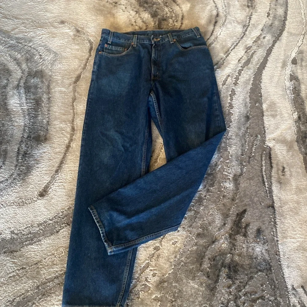 Levi’s relaxed fit medium wash 550 36X33